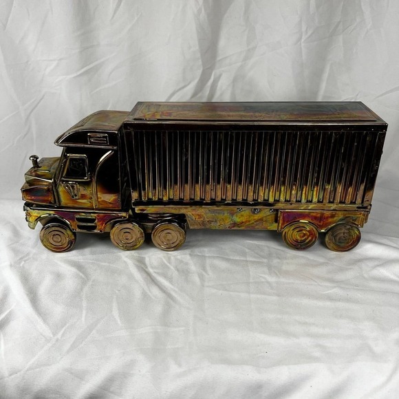 Musical Semi Truck w/ Trailer Plays Willie Nelson On The Road Again - Picture 4 of 12